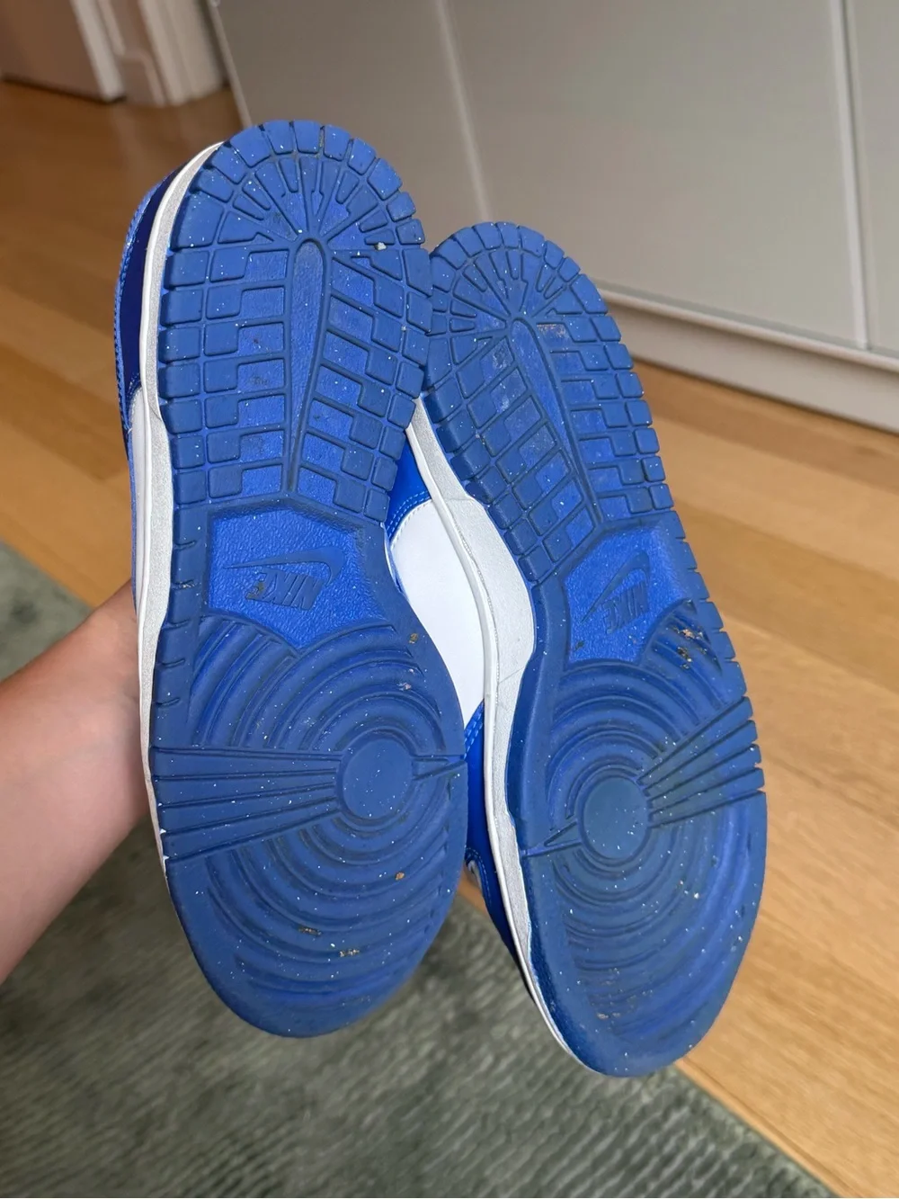 Nike Women's Low-Top Sneakers - White and Royal Blue